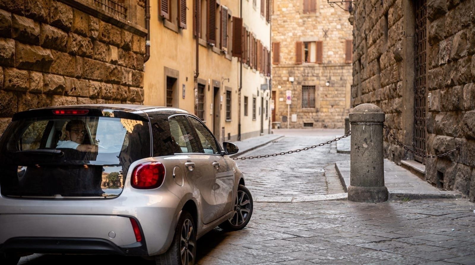 Ich bin versehentlich in Florenz' ZTL-Zone gefahren – was dann passierte — Das Bußgeld kam drei Monate später: 80 €. Alles über Florenz' ZTL-Verkehrsbeschr