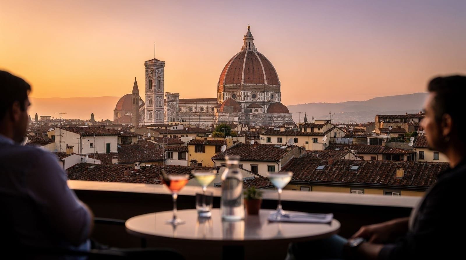 Beste Dachterrassen-Bars in Florenz — Beste Dachterrassen-Bars Florenz: La Terrazza, Se·Sto, Lungarno. Öffnungszeiten,