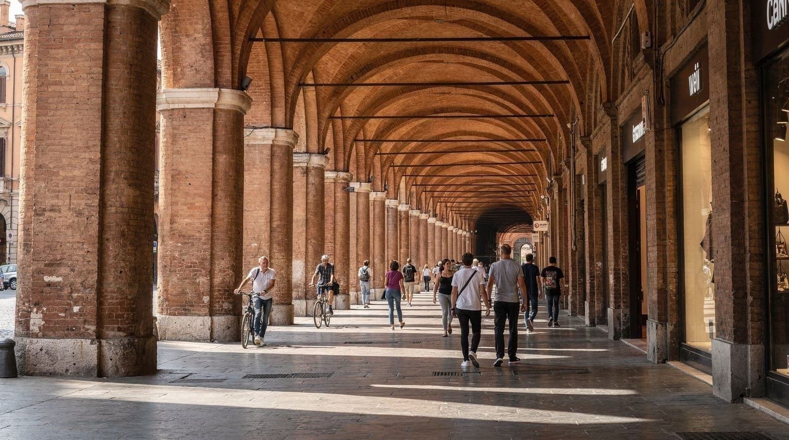 Tagesausflug nach Bologna von Florenz — Bologna von Florenz in 40 Min mit dem Frecciarossa: Was man in La Grassa essen, 