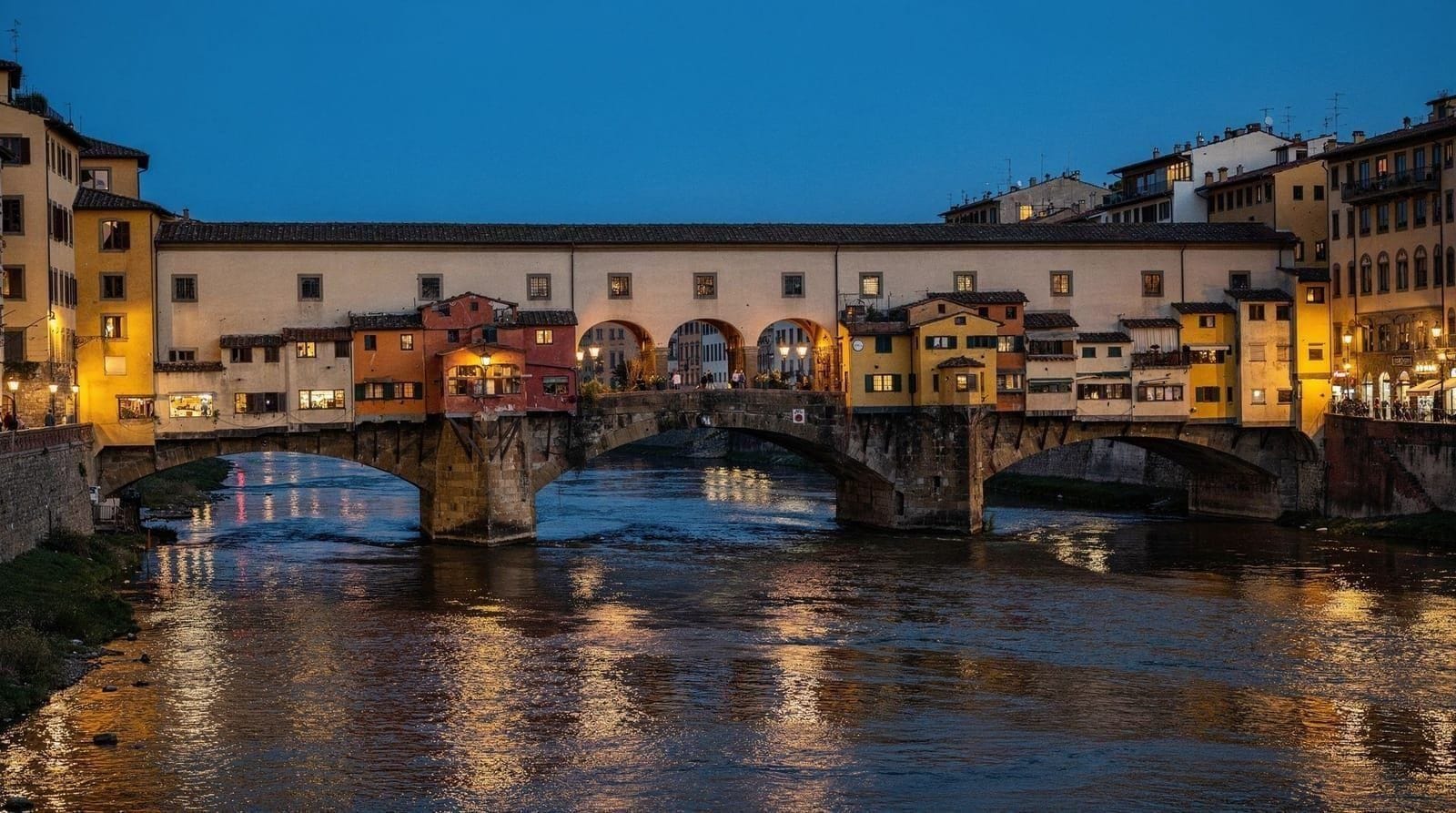 Abend-Stadtführungen in Florenz — Abend-Stadtführungen in Florenz: Nachttouren, Aperitivo-Spaziergänge und Dunkelg