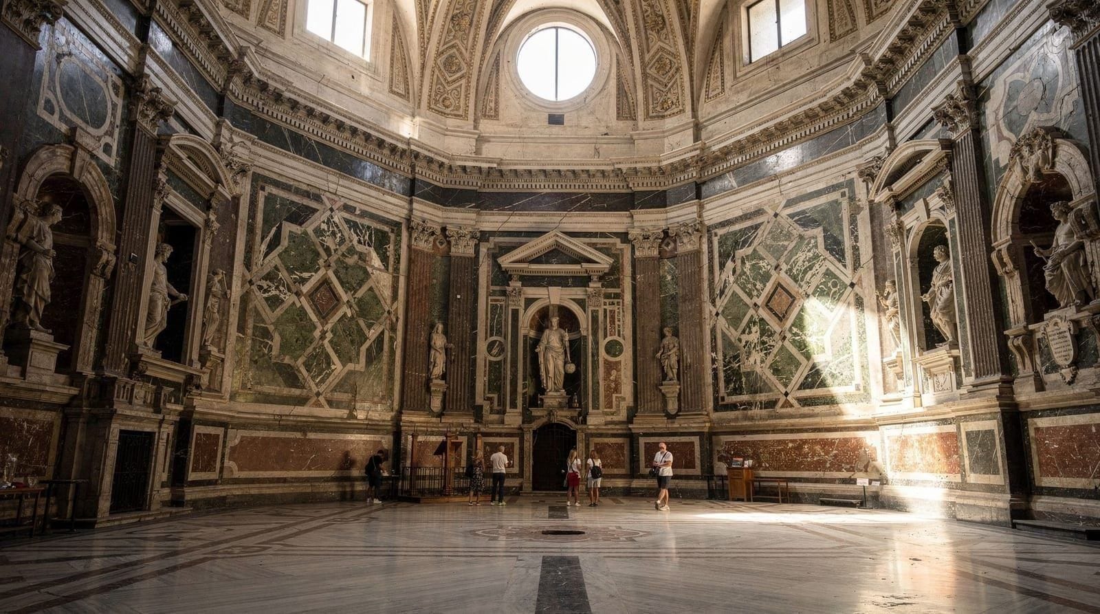 Medici-Kapellen: Michelangelos Neue Sakristei und die Fürstenkapelle — Medici-Kapellen Florenz: Michelangelos Neue Sakristei mit Morgenröte, Zwielicht,