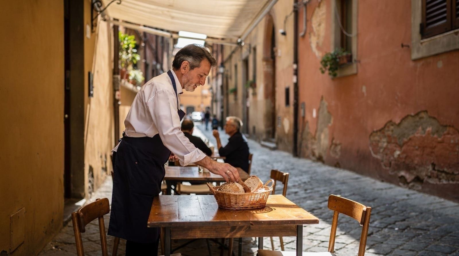 Restaurantfallen in Florenz: gut essen ohne abgezockt zu werden — Florenz Restaurantfallen: Fotomenüs, versteckte Aufschläge, Duomo-Fallen. Echte 